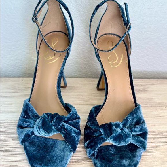 Sam Edelman Velvet Ankle Strap Heels - Dark Blue . Size 9 - Picture 3 of 8